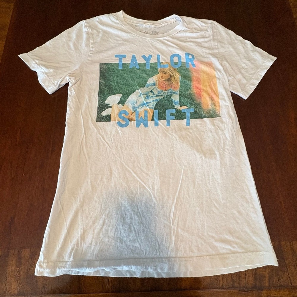 Taylor Swift Graphic T Shirt White Pop Music Fan Tee Medium